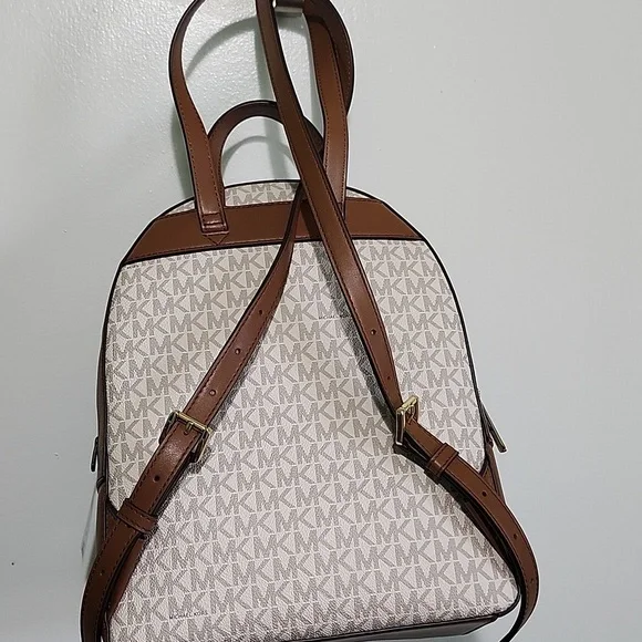 🌷🪻MICHAEL Michael Kors Jaycee Vanilla Zip Pocket Backpack NWT - Picture 5 of 5
